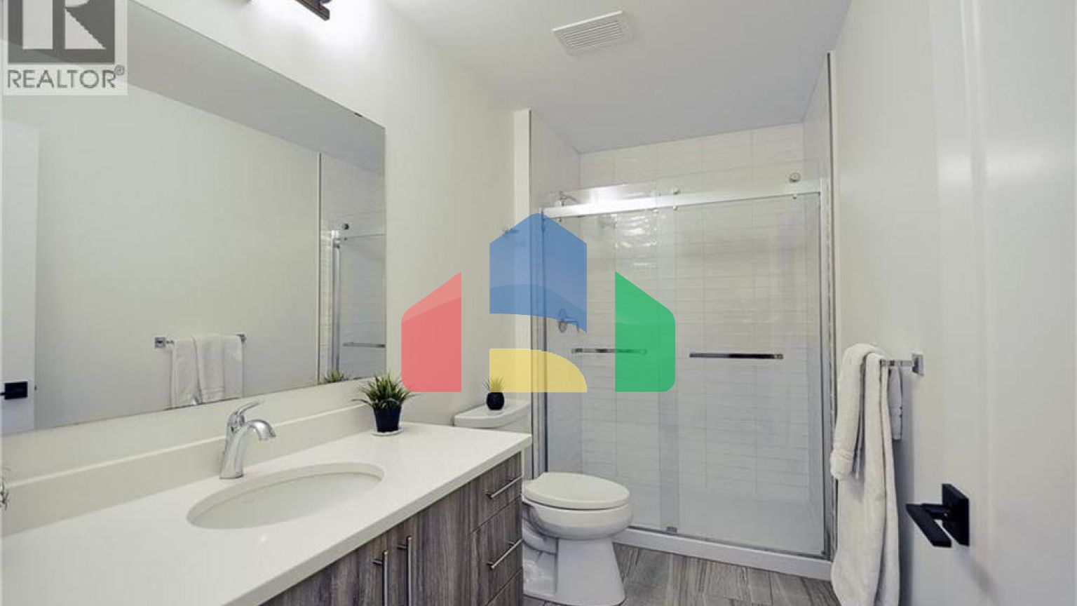 Residential - Condo/Apartment - Cambridge, Canada - Canada