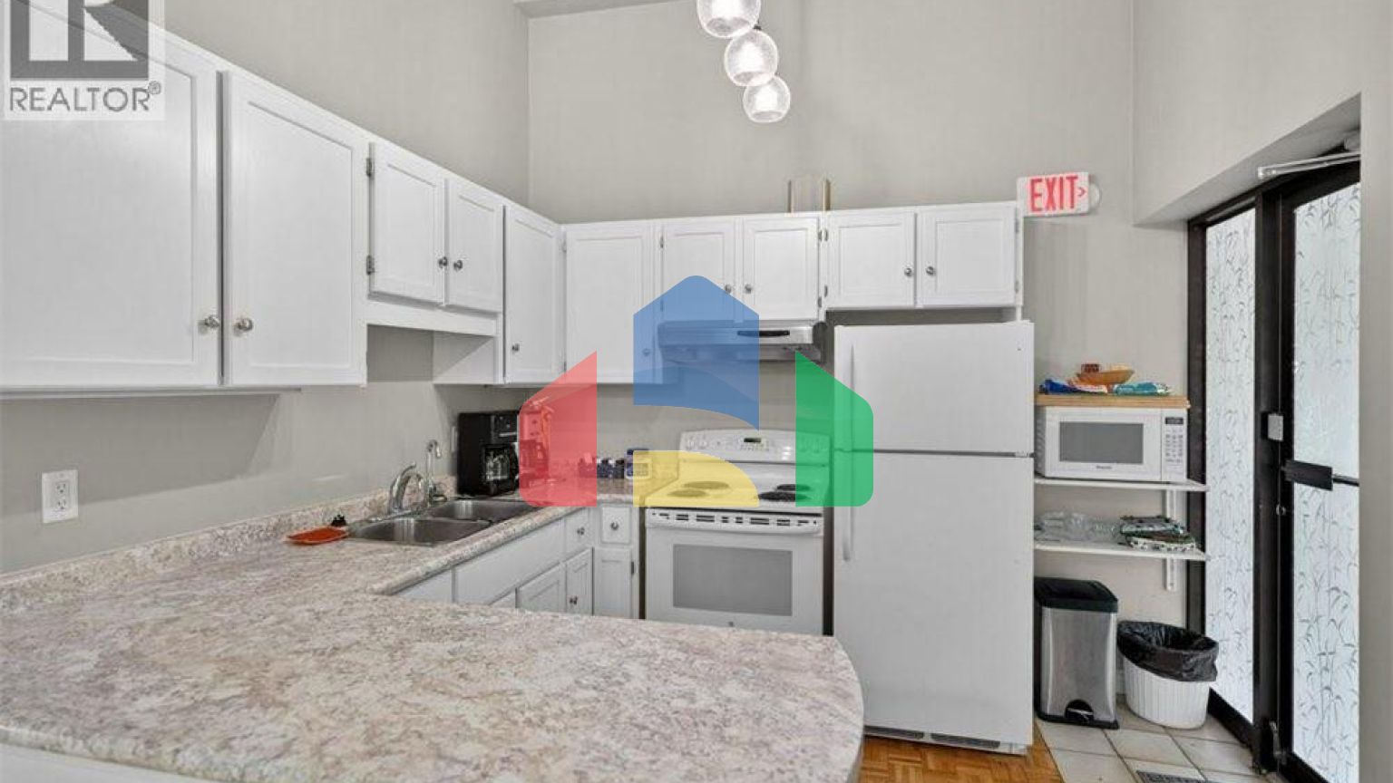 Residential - Condo/Apartment - Cambridge, Canada - Canada