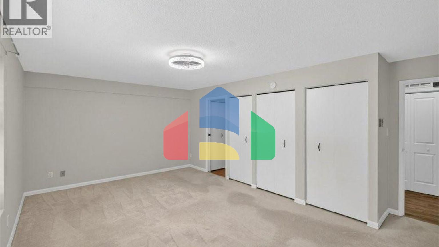 Residential - Condo/Apartment - Cambridge, Canada - Canada