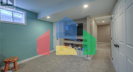 Residential - Single Family Home - Cambridge, Canada - Canada