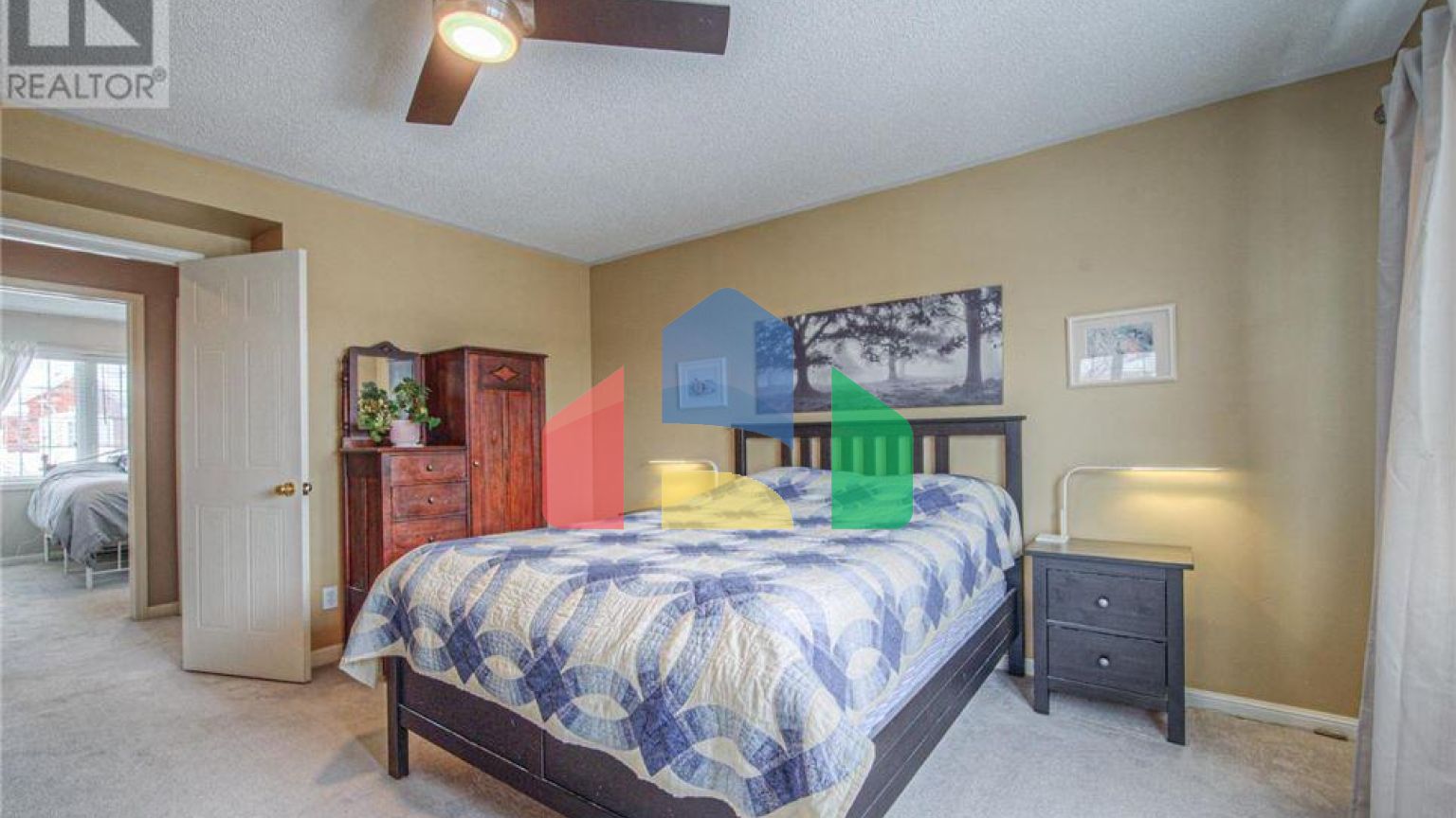 Residential - Single Family Home - Cambridge, Canada - Canada