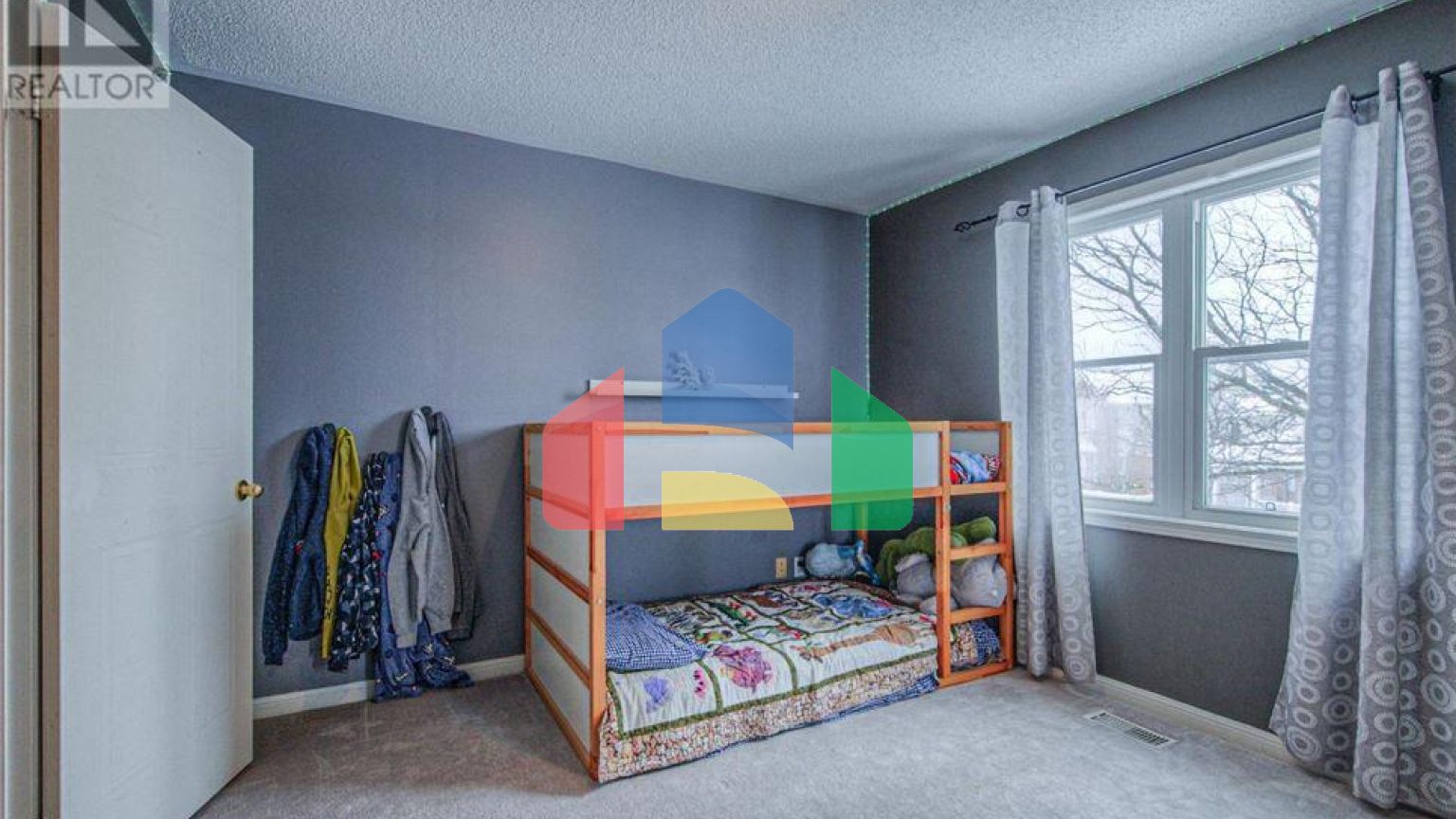 Residential - Single Family Home - Cambridge, Canada - Canada