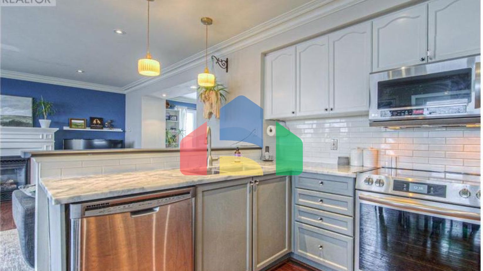 Residential - Single Family Home - Cambridge, Canada - Canada