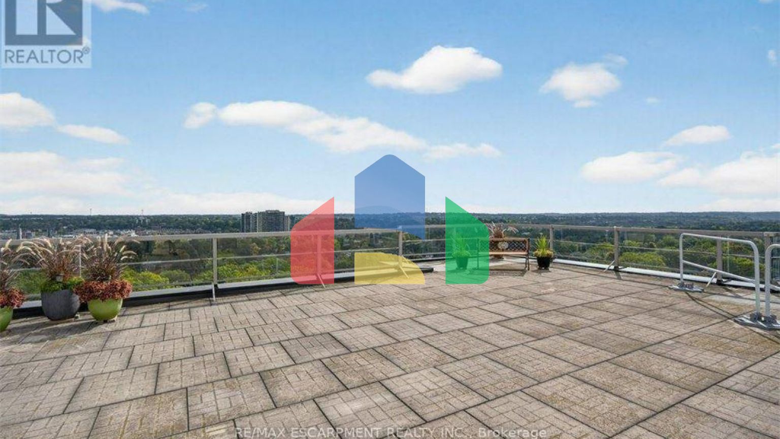 Residential - Condo/Apartment - Cambridge, Canada - Canada