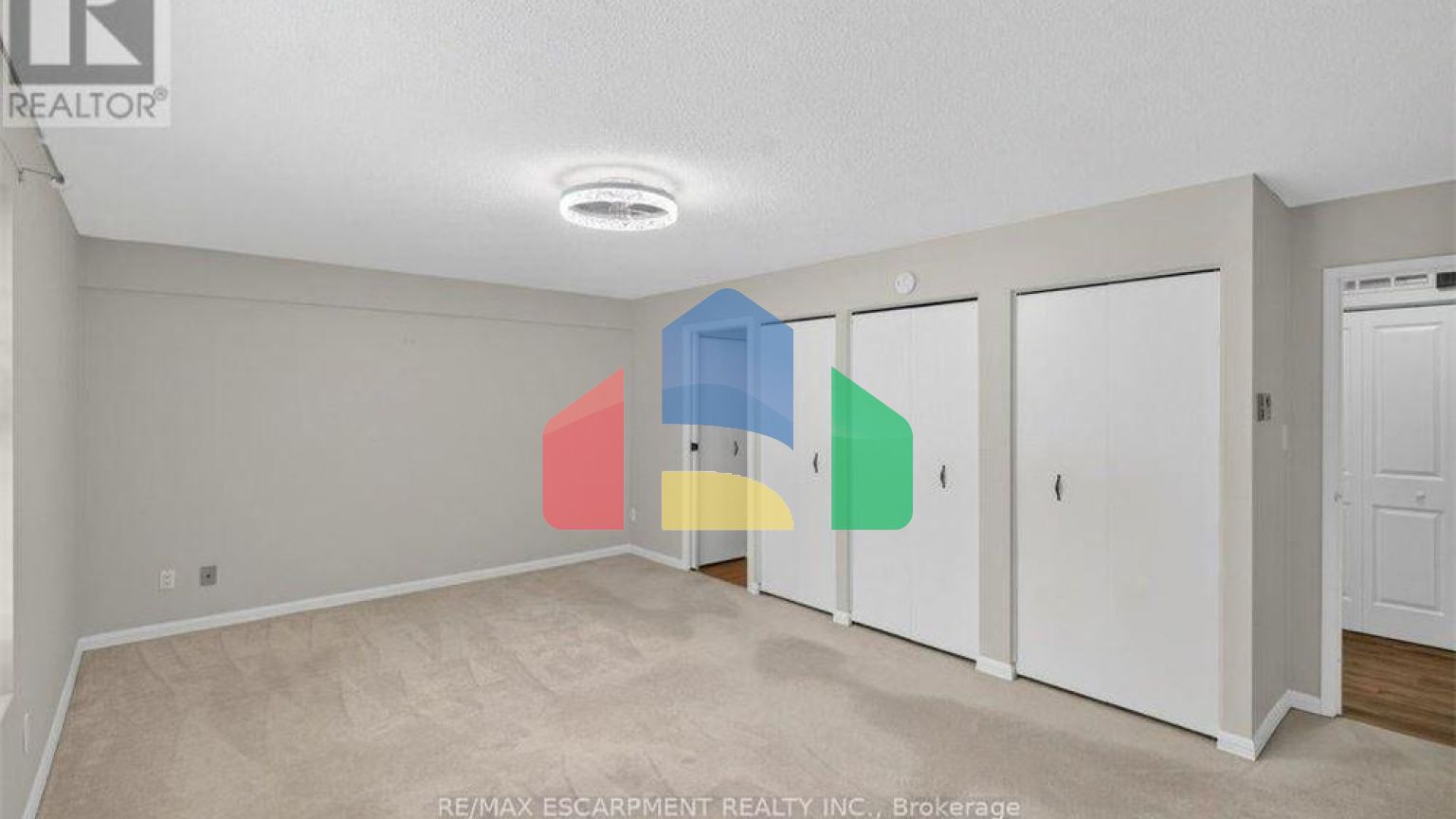 Residential - Condo/Apartment - Cambridge, Canada - Canada