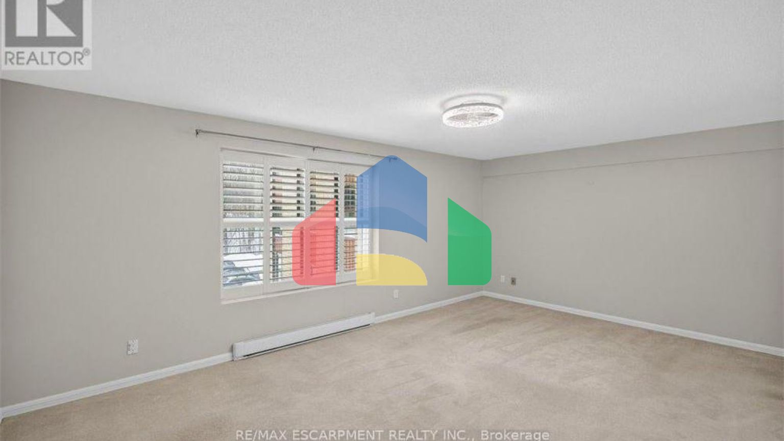 Residential - Condo/Apartment - Cambridge, Canada - Canada