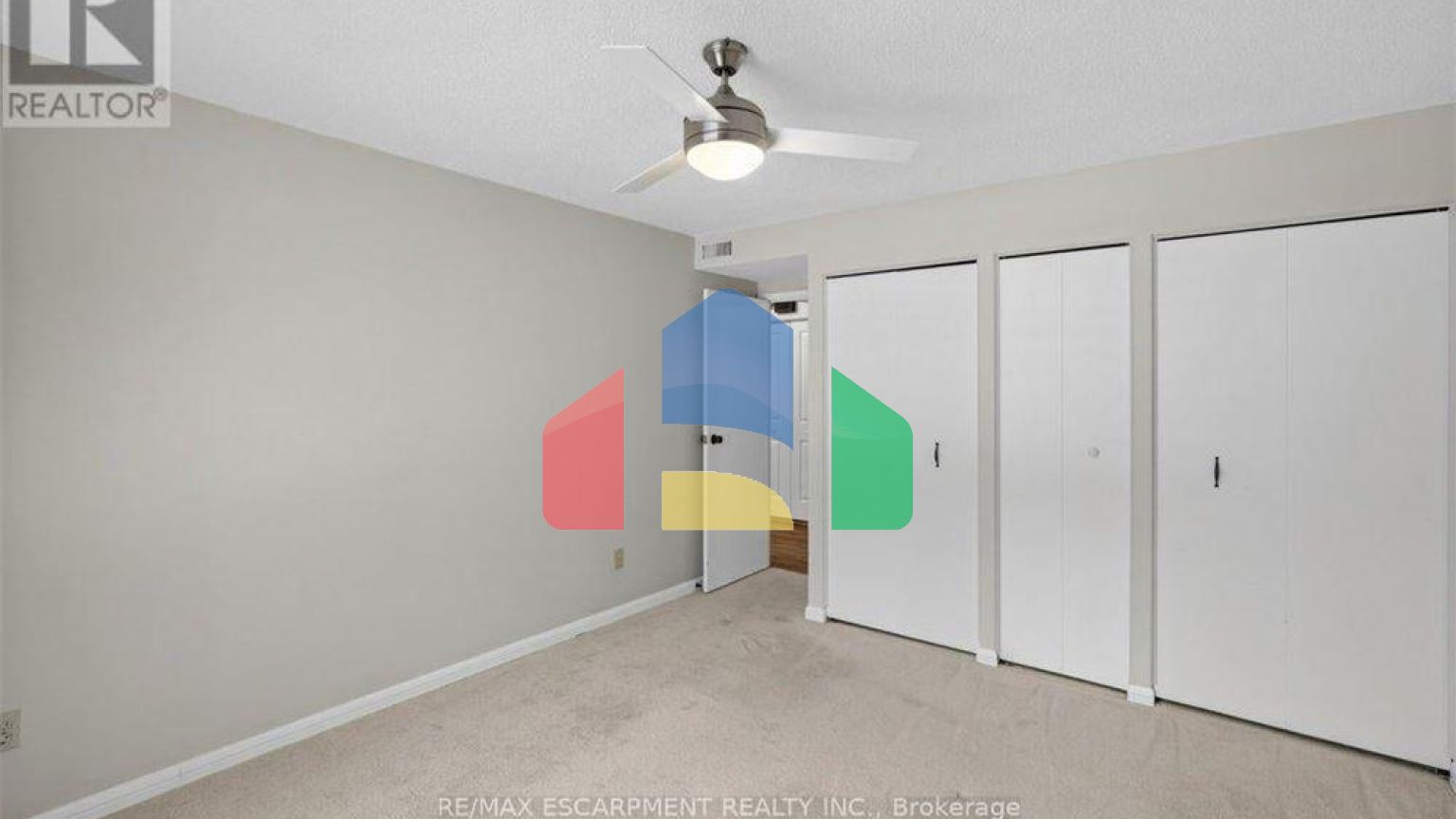 Residential - Condo/Apartment - Cambridge, Canada - Canada