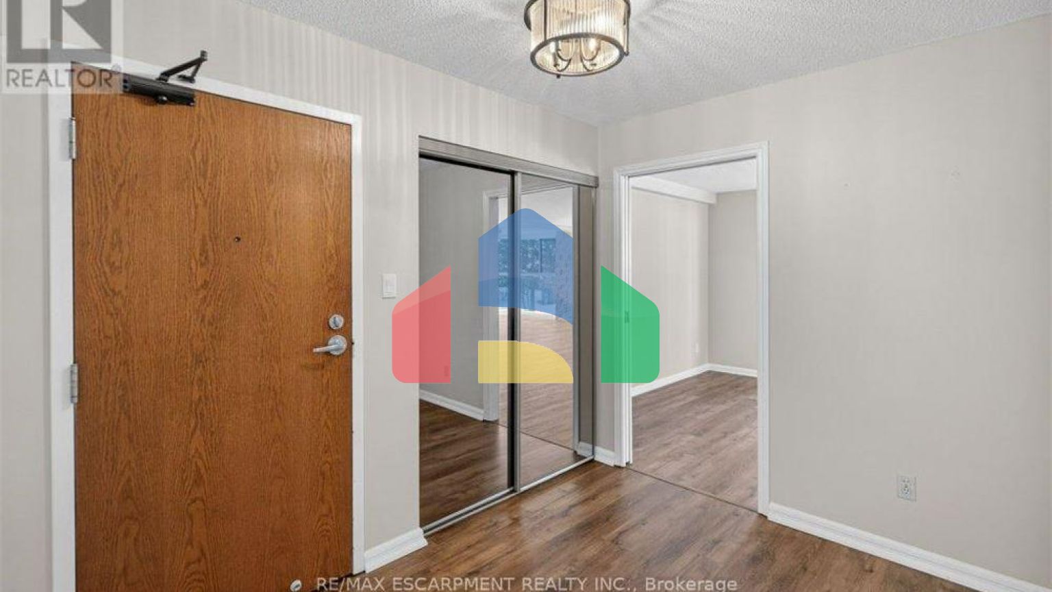 Residential - Condo/Apartment - Cambridge, Canada - Canada