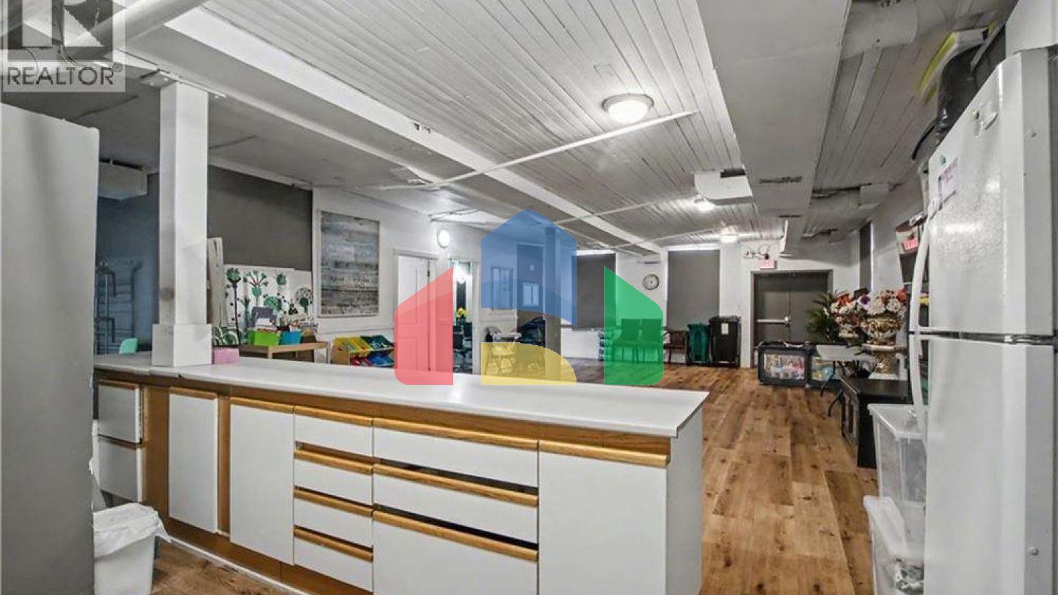 Commercial - Commercial/Retail - Cambridge, Canada - Canada