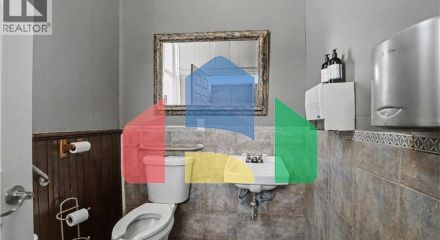 Commercial - Commercial/Retail - Cambridge, Canada - Canada