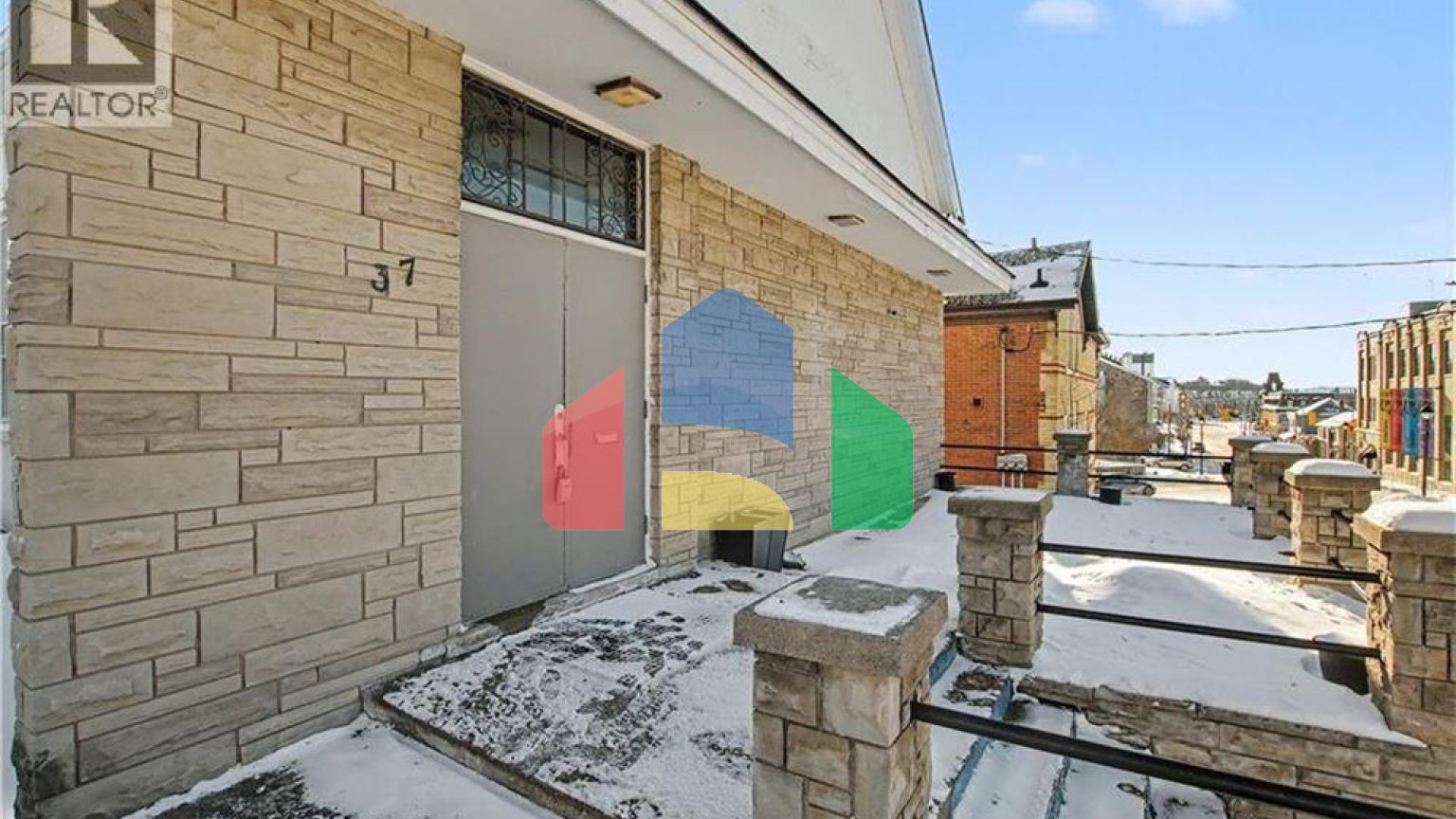 Commercial - Commercial/Retail - Cambridge, Canada - Canada