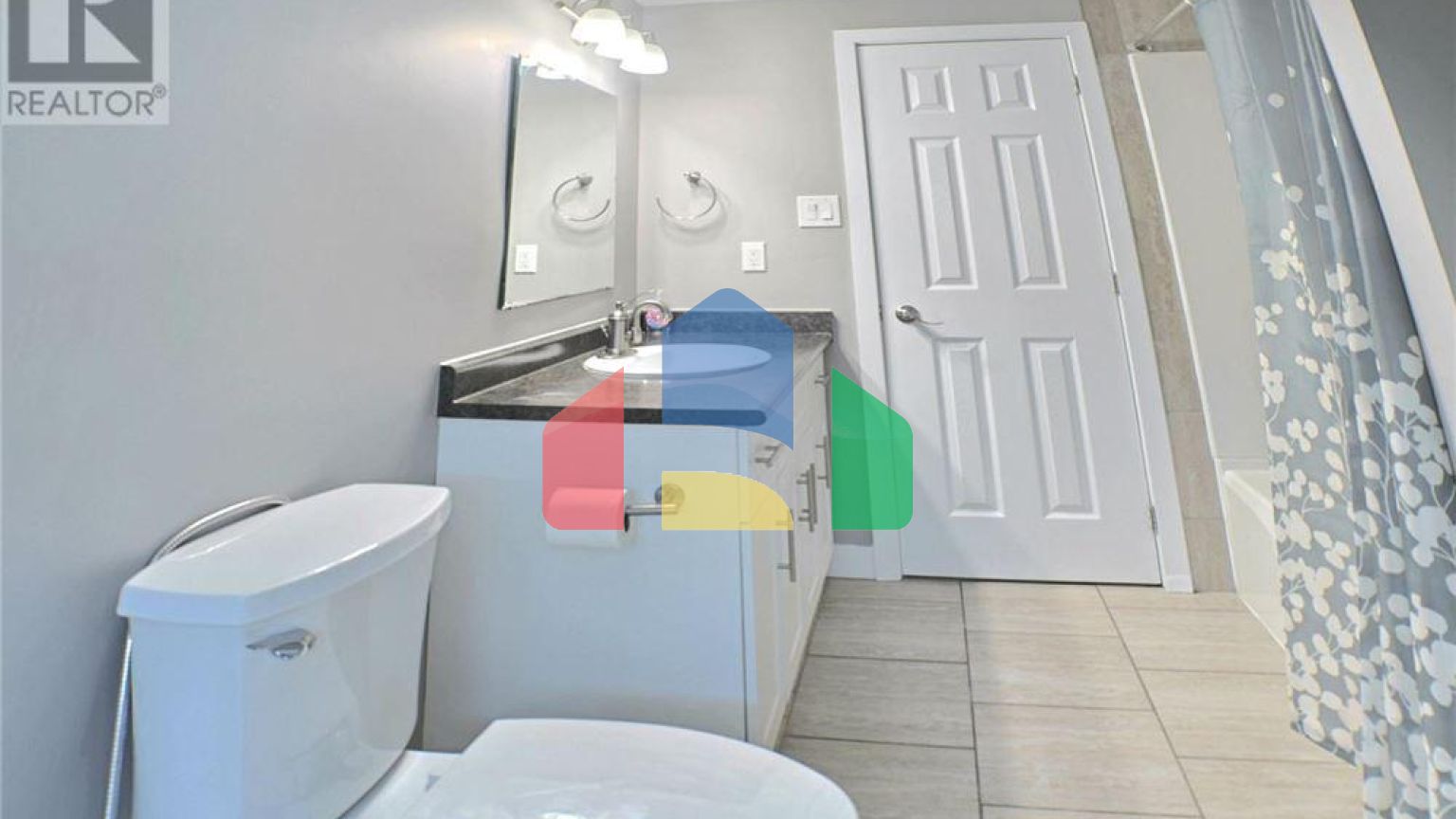 Residential - Single Family Home - Cambridge, Canada - Canada