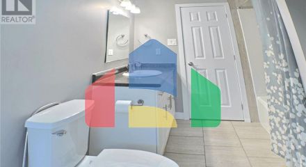 Residential - Single Family Home - Cambridge, Canada - Canada