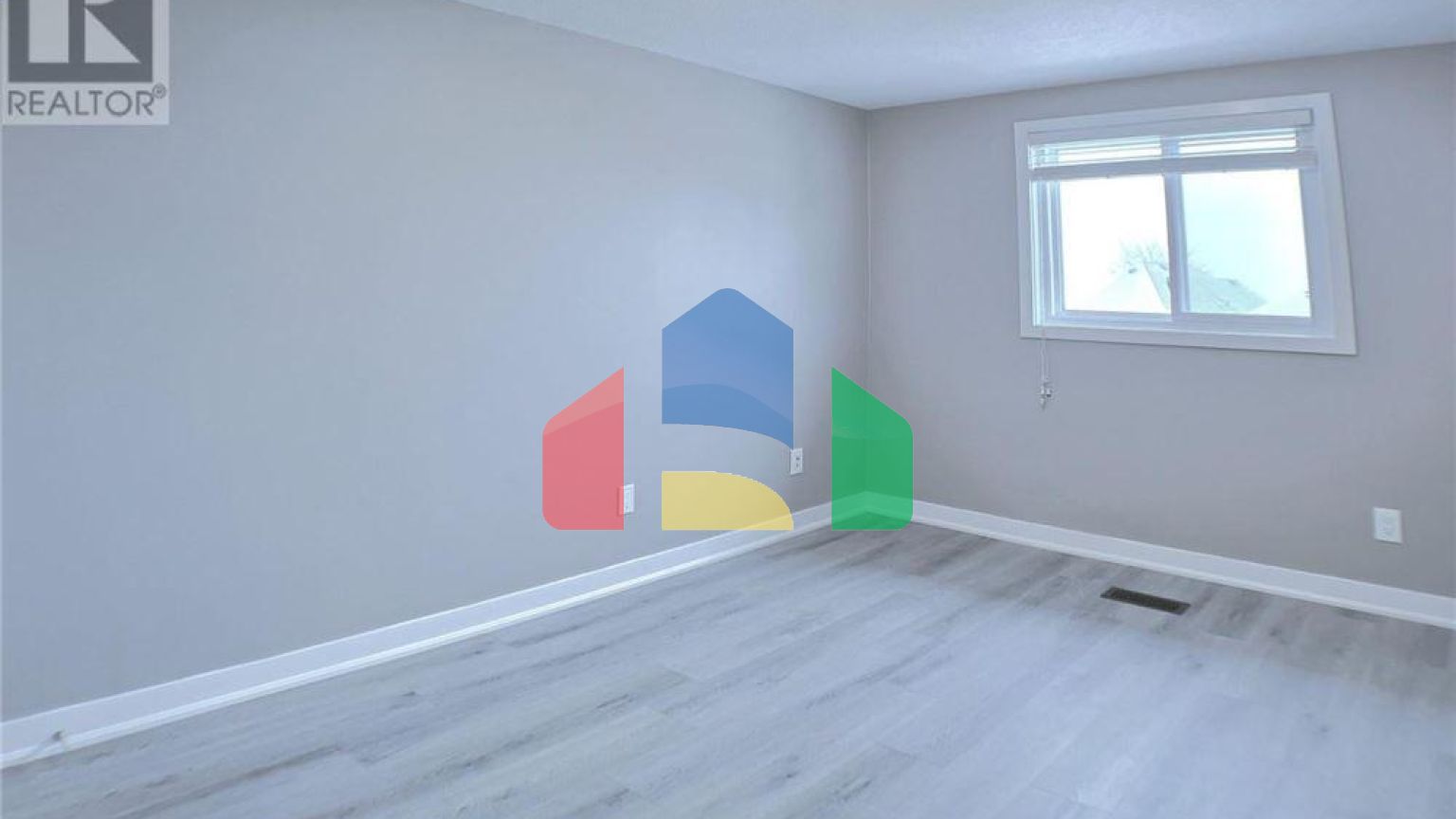 Residential - Single Family Home - Cambridge, Canada - Canada