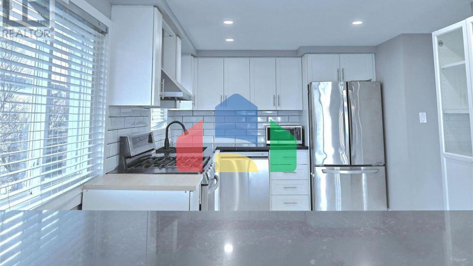 Residential - Single Family Home - Cambridge, Canada - Canada