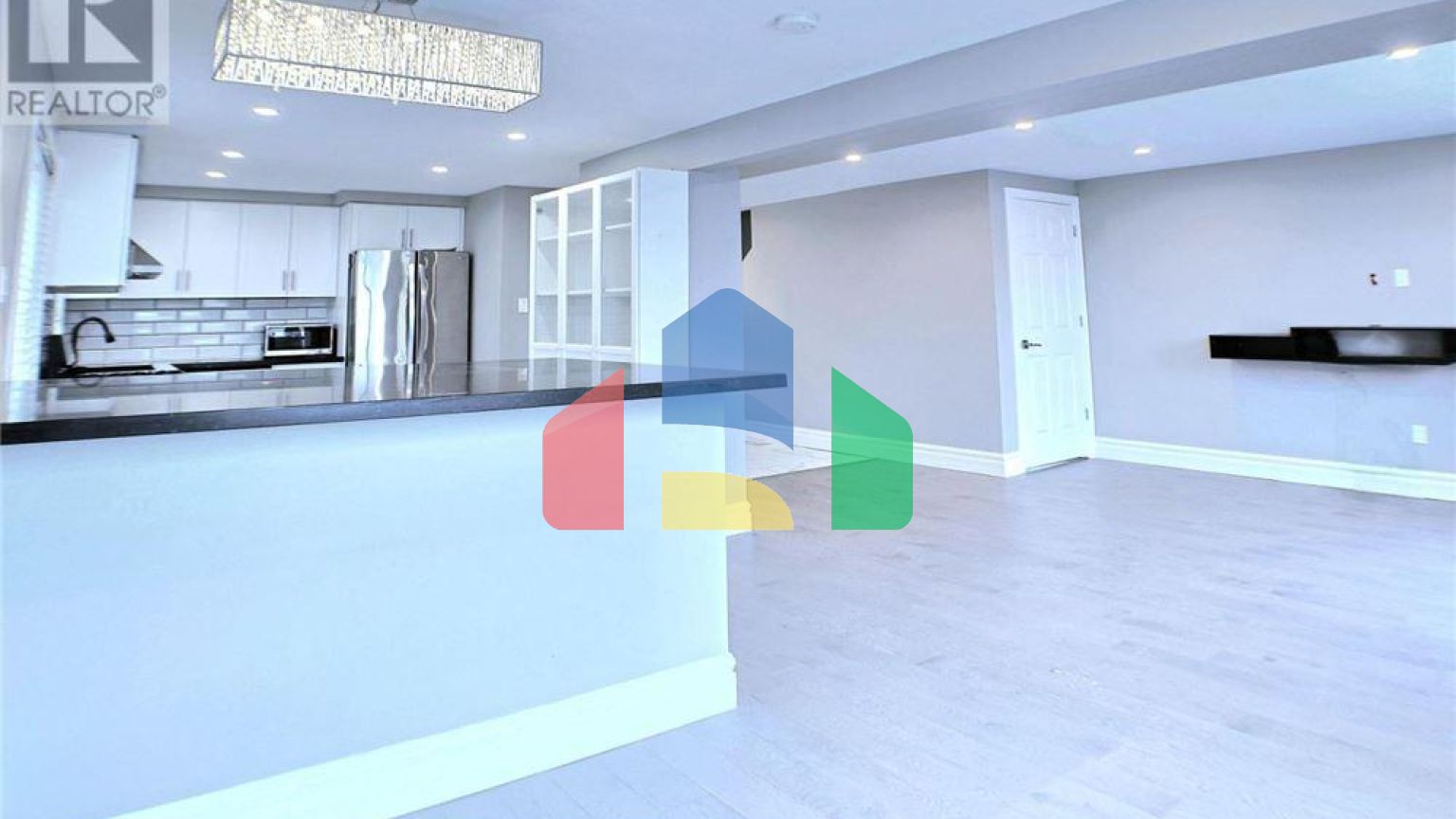 Residential - Single Family Home - Cambridge, Canada - Canada