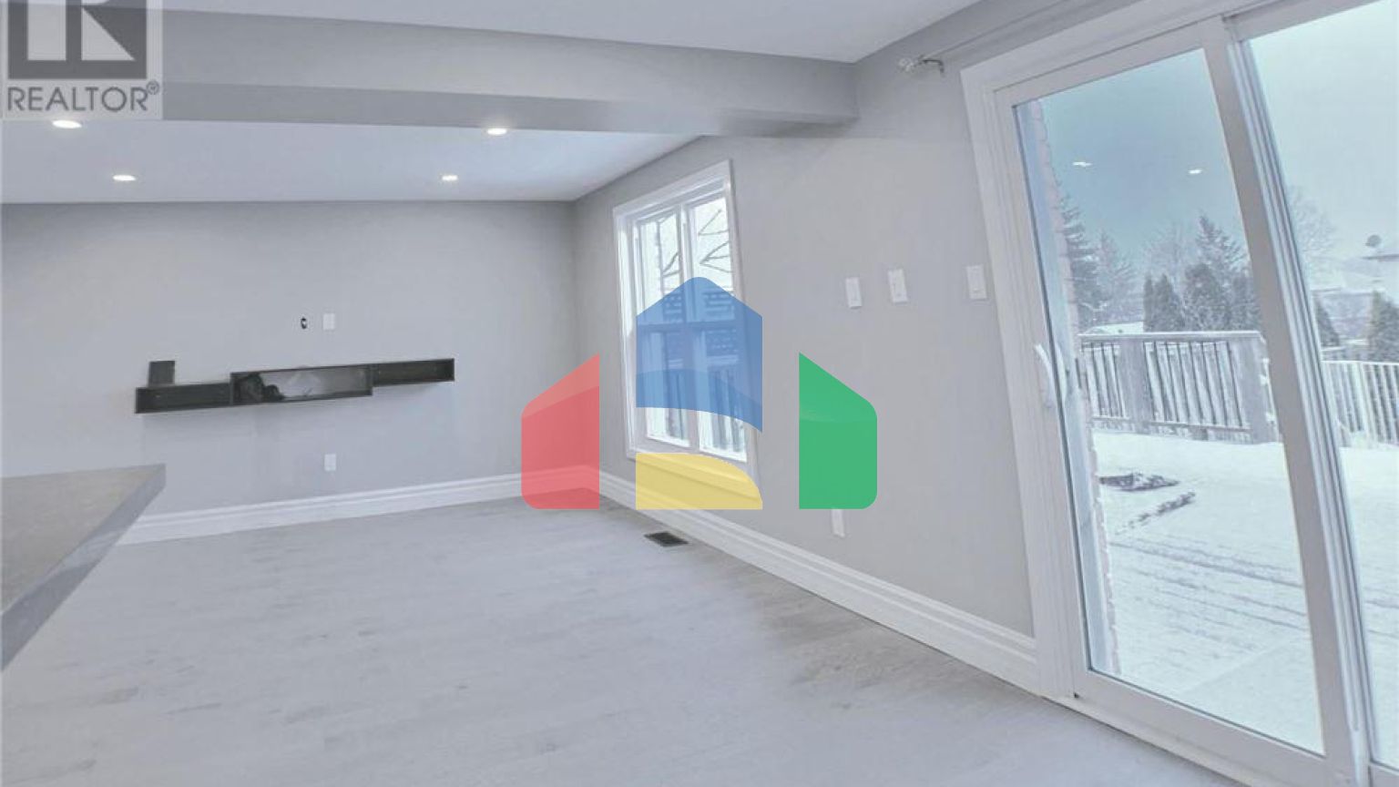 Residential - Single Family Home - Cambridge, Canada - Canada