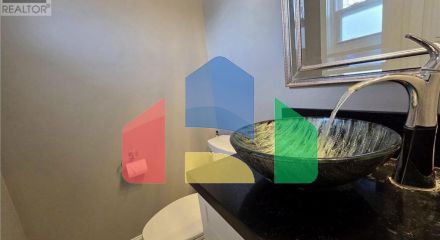 Residential - Single Family Home - Cambridge, Canada - Canada