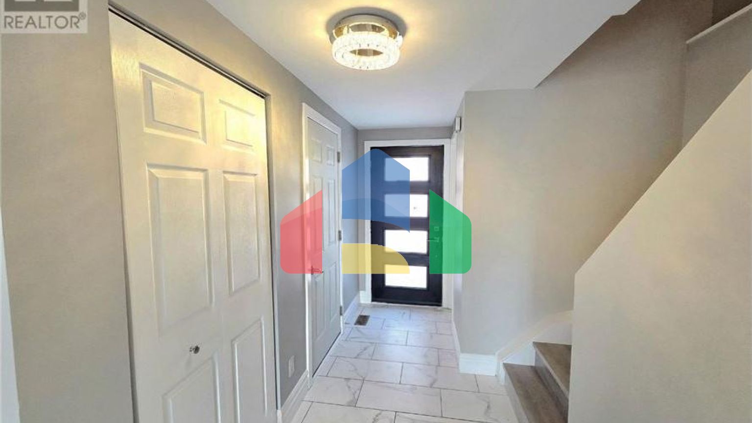 Residential - Single Family Home - Cambridge, Canada - Canada