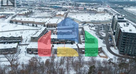 Residential - Single Family Home - Cambridge, Canada - Canada