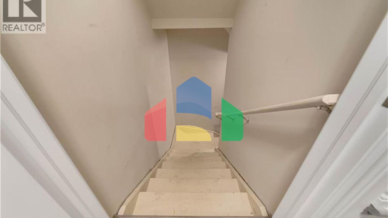 Residential - Single Family Home - Cambridge, Canada - Canada