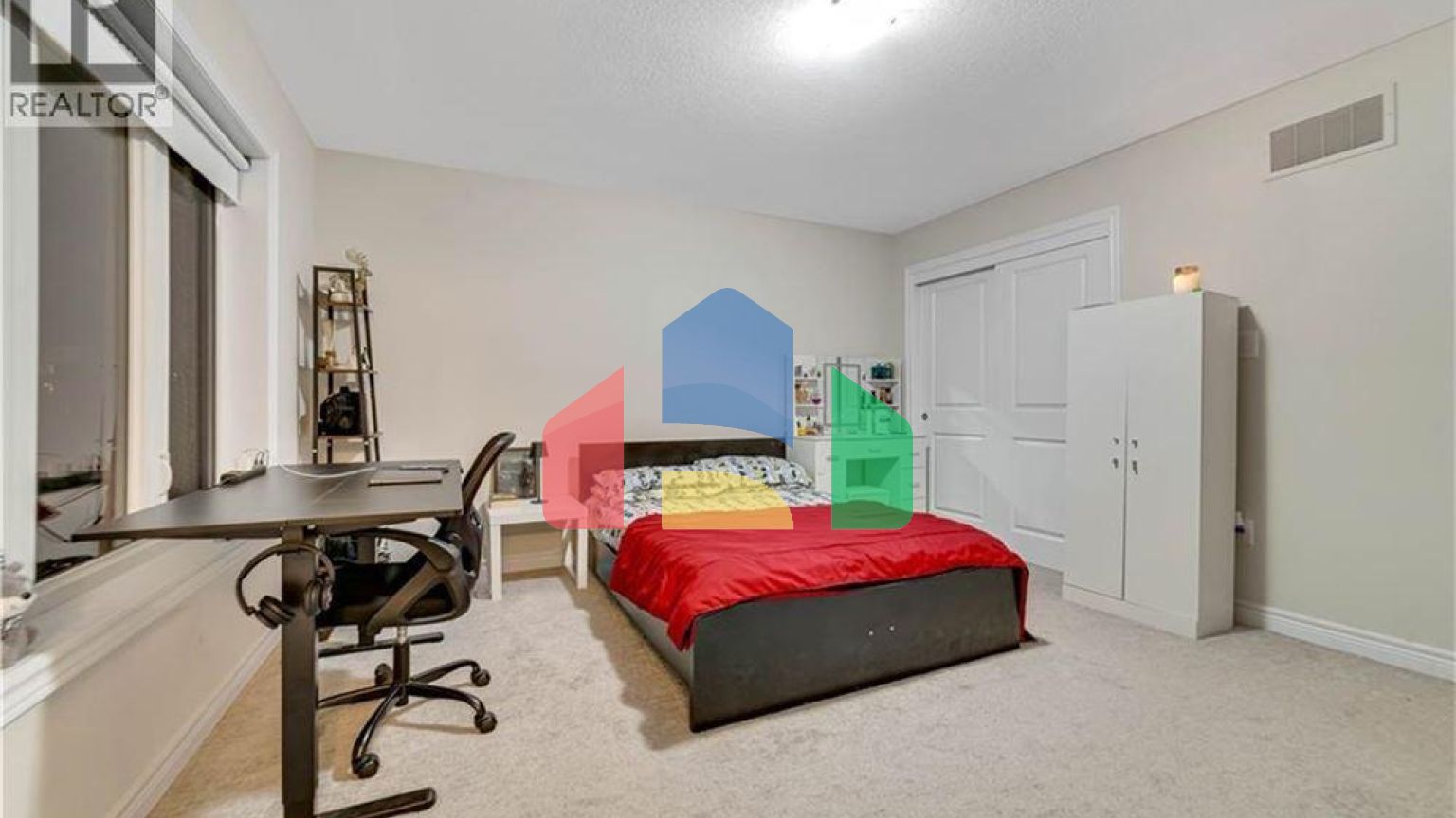 Residential - Single Family Home - Cambridge, Canada - Canada