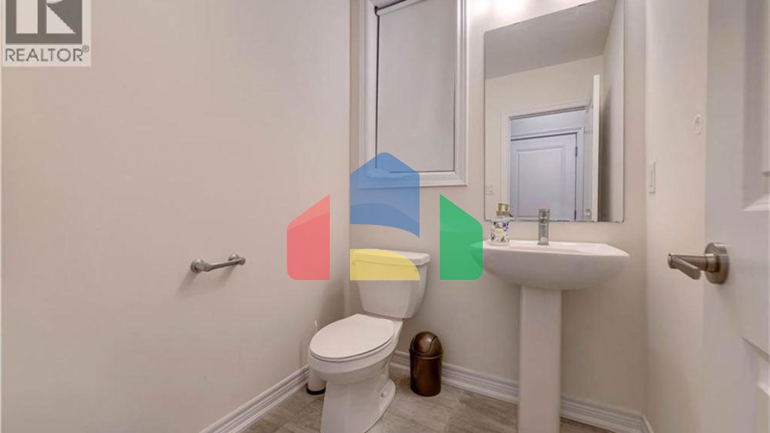 Residential - Single Family Home - Cambridge, Canada - Canada