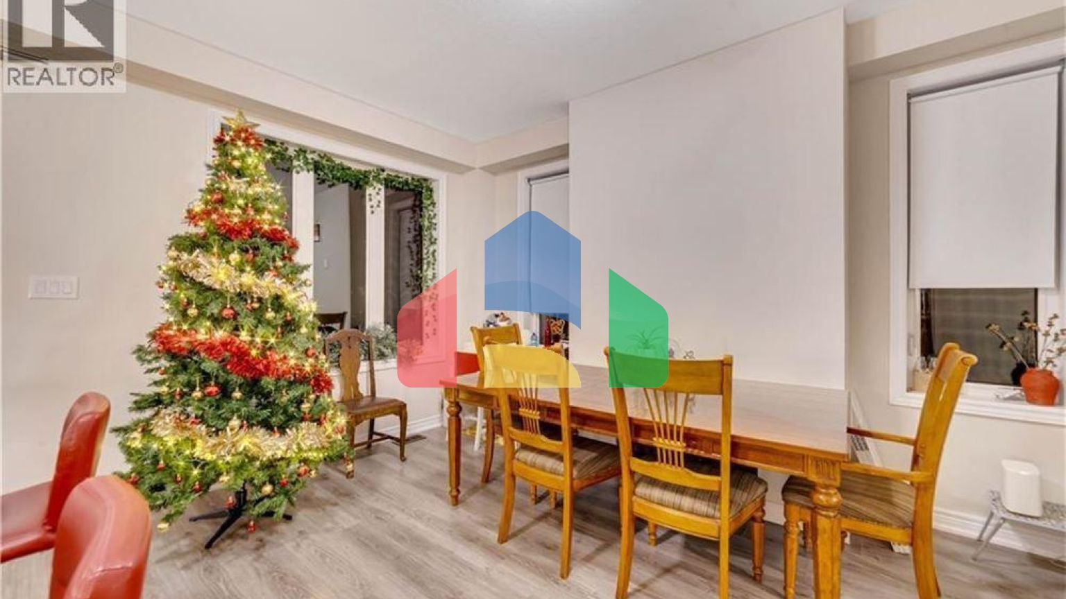 Residential - Single Family Home - Cambridge, Canada - Canada