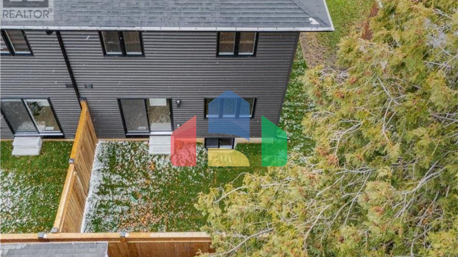 Residential - Single Family Home - Cambridge, Canada - Canada