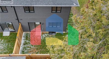 Residential - Single Family Home - Cambridge, Canada - Canada