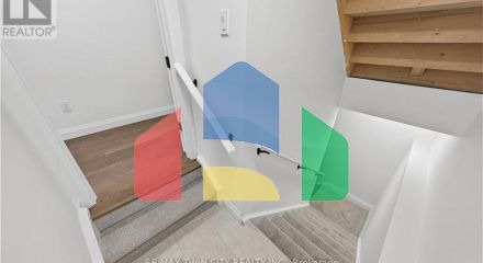 Residential - Single Family Home - Cambridge, Canada - Canada