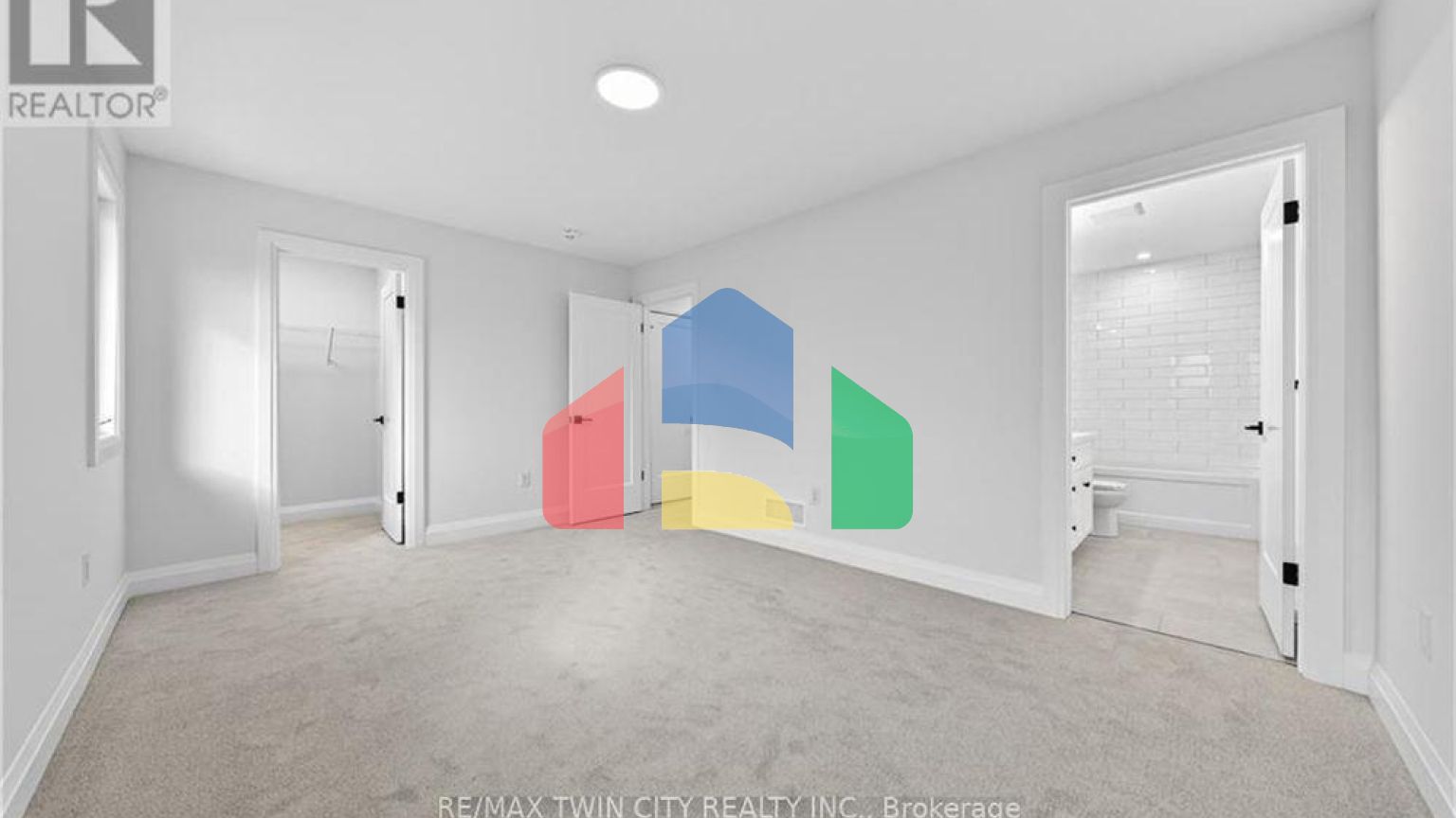 Residential - Single Family Home - Cambridge, Canada - Canada