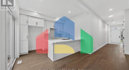 Residential - Single Family Home - Cambridge, Canada - Canada