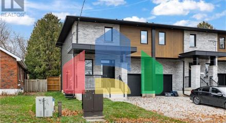 Residential - Single Family Home - Cambridge, Canada - Canada