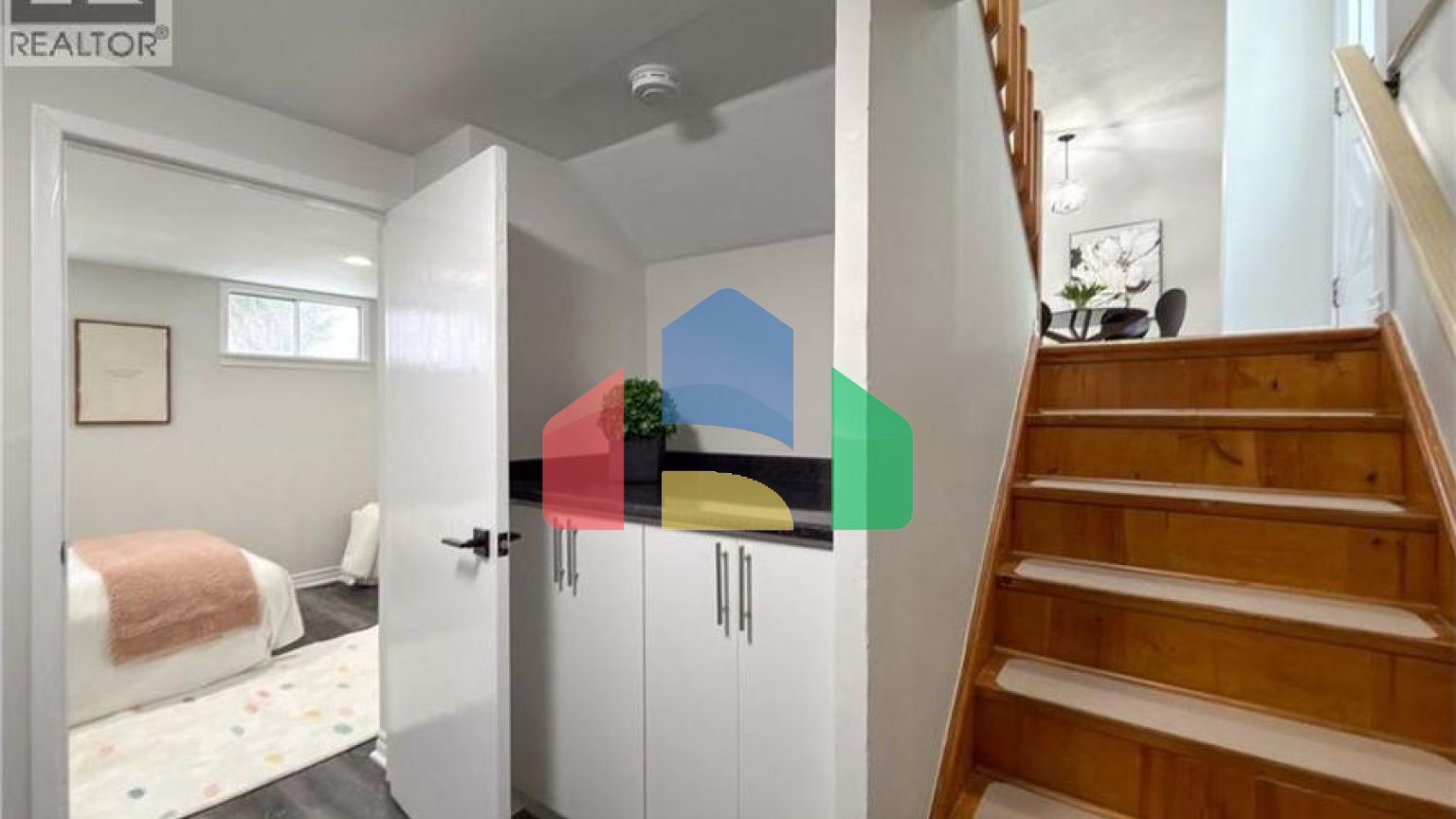 Residential - Single Family Home - Cambridge, Canada - Canada