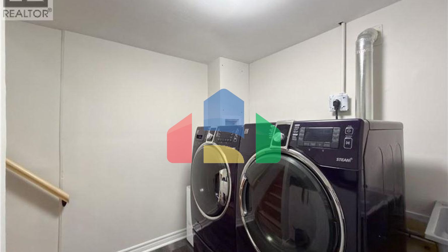 Residential - Single Family Home - Cambridge, Canada - Canada