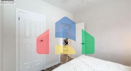 Residential - Single Family Home - Cambridge, Canada - Canada