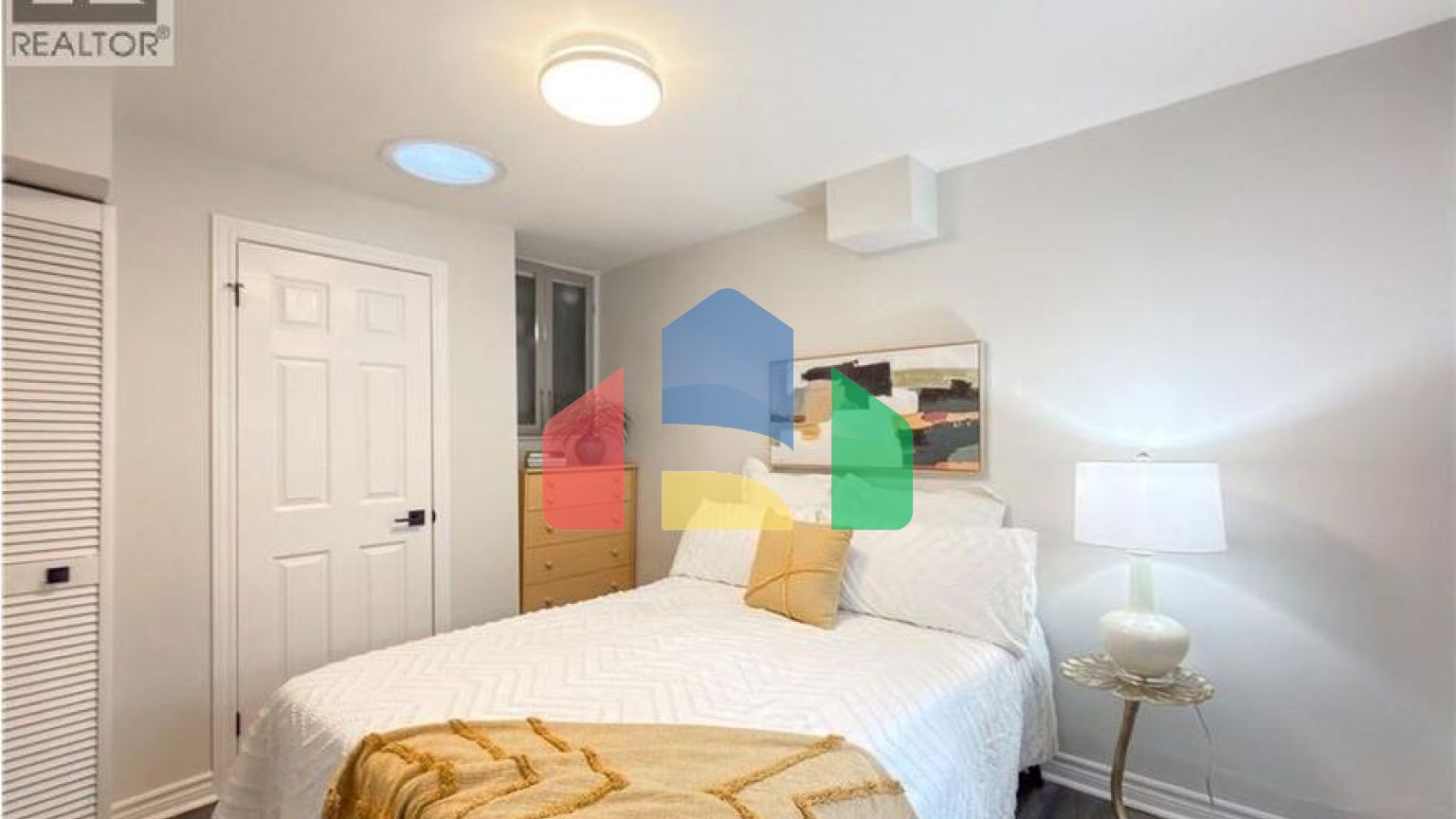 Residential - Single Family Home - Cambridge, Canada - Canada