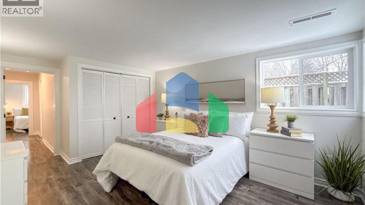 Residential - Single Family Home - Cambridge, Canada - Canada