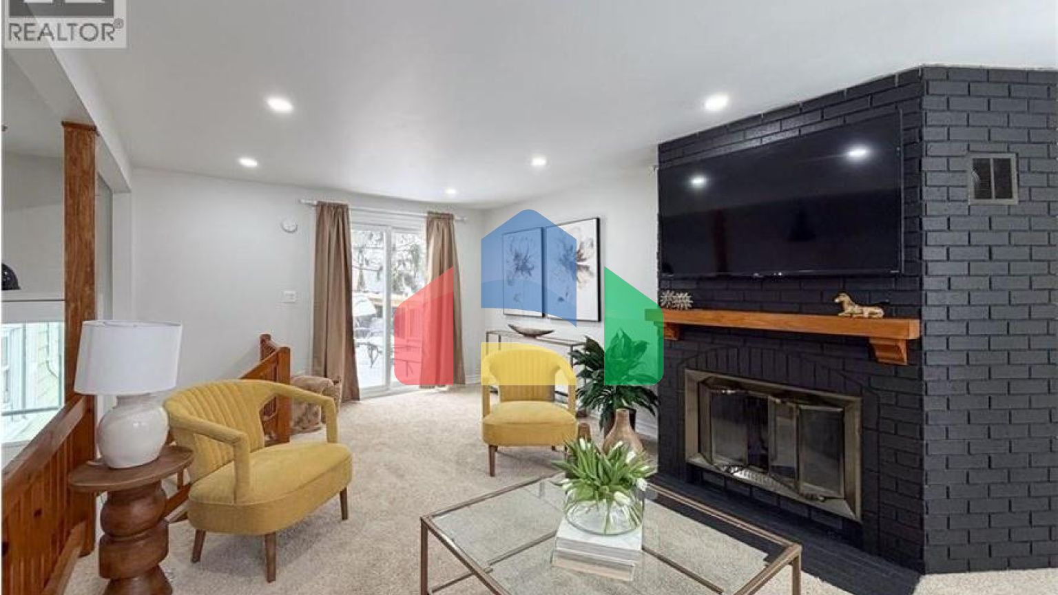 Residential - Single Family Home - Cambridge, Canada - Canada