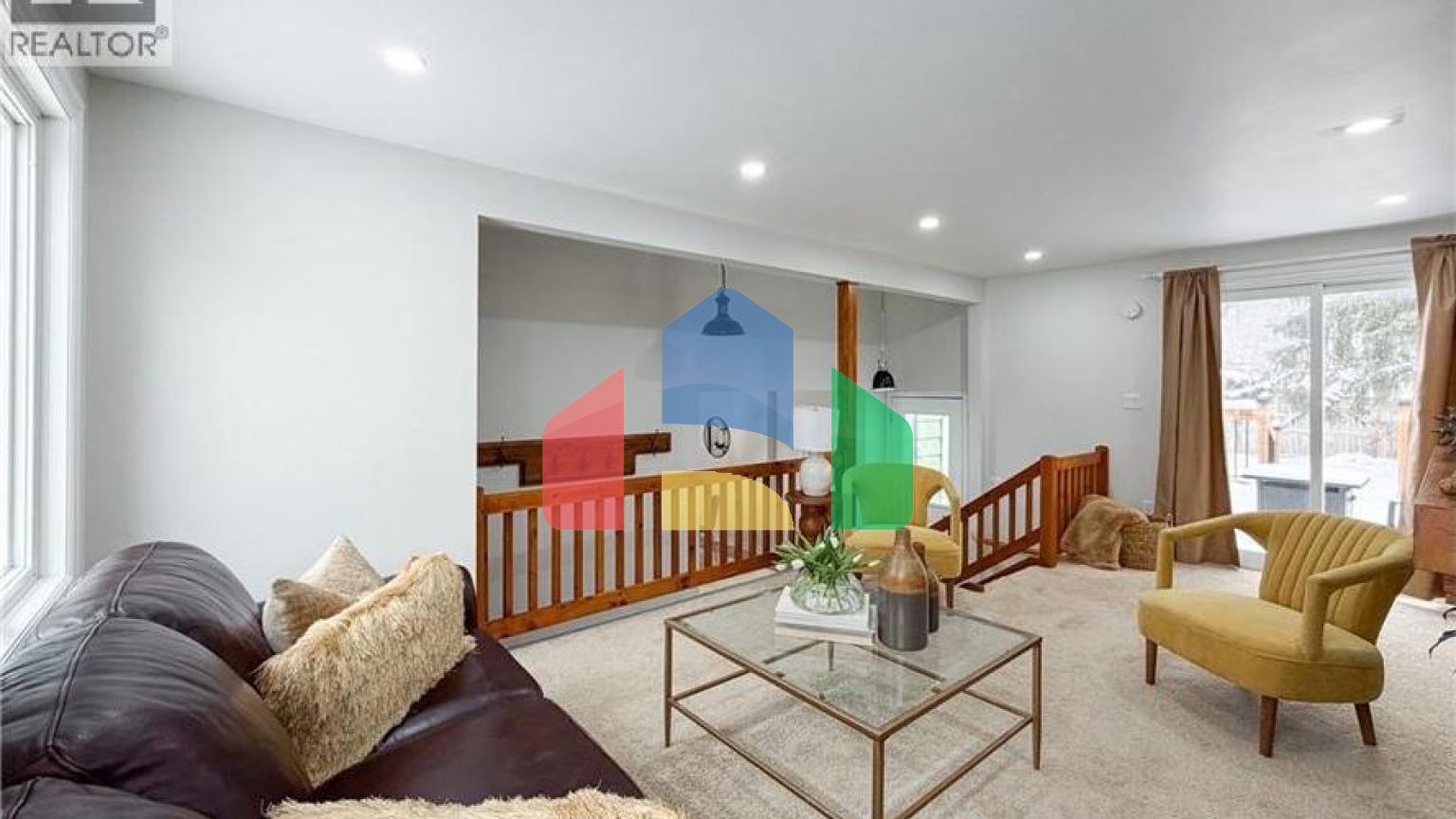 Residential - Single Family Home - Cambridge, Canada - Canada