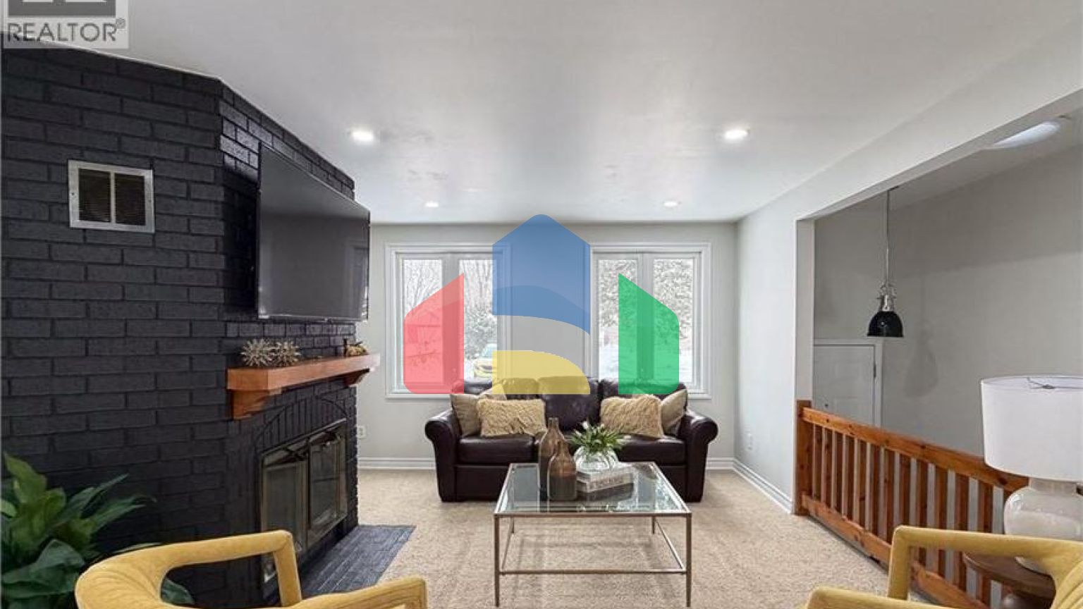 Residential - Single Family Home - Cambridge, Canada - Canada