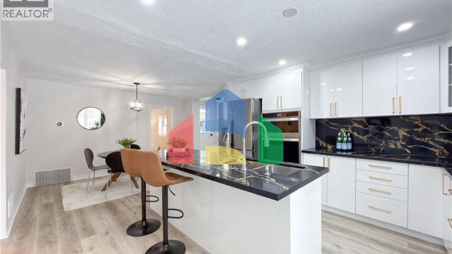 Residential - Single Family Home - Cambridge, Canada - Canada