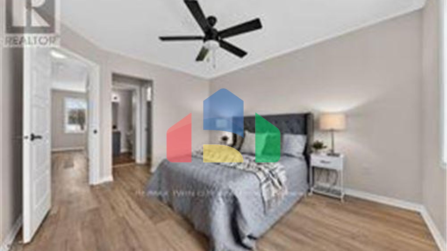 Residential - Single Family Home - Cambridge, Canada - Canada