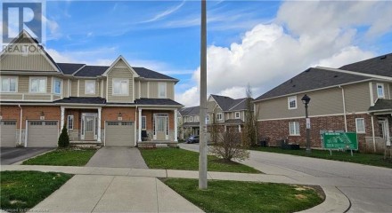Residential - Single Family Home - Cambridge, Canada - Canada