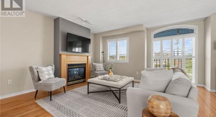 Residential - Condo/Apartment - Cambridge, Canada - Canada