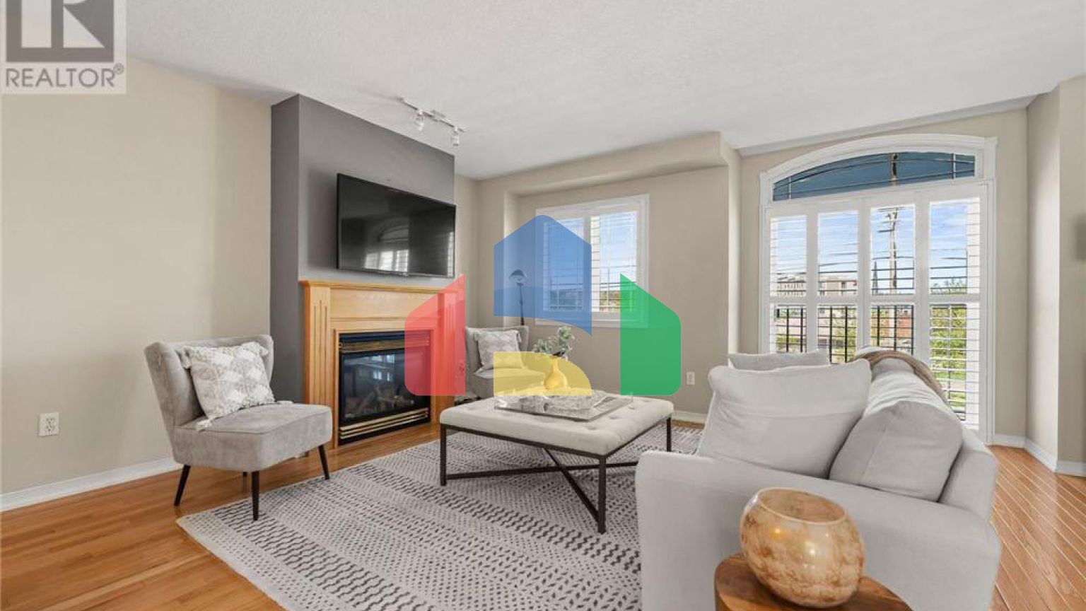 Residential - Condo/Apartment - Cambridge, Canada - Canada