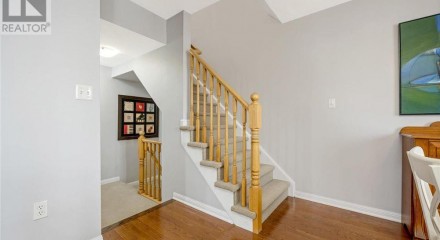 Residential - Single Family Home - Cambridge, Canada - Canada