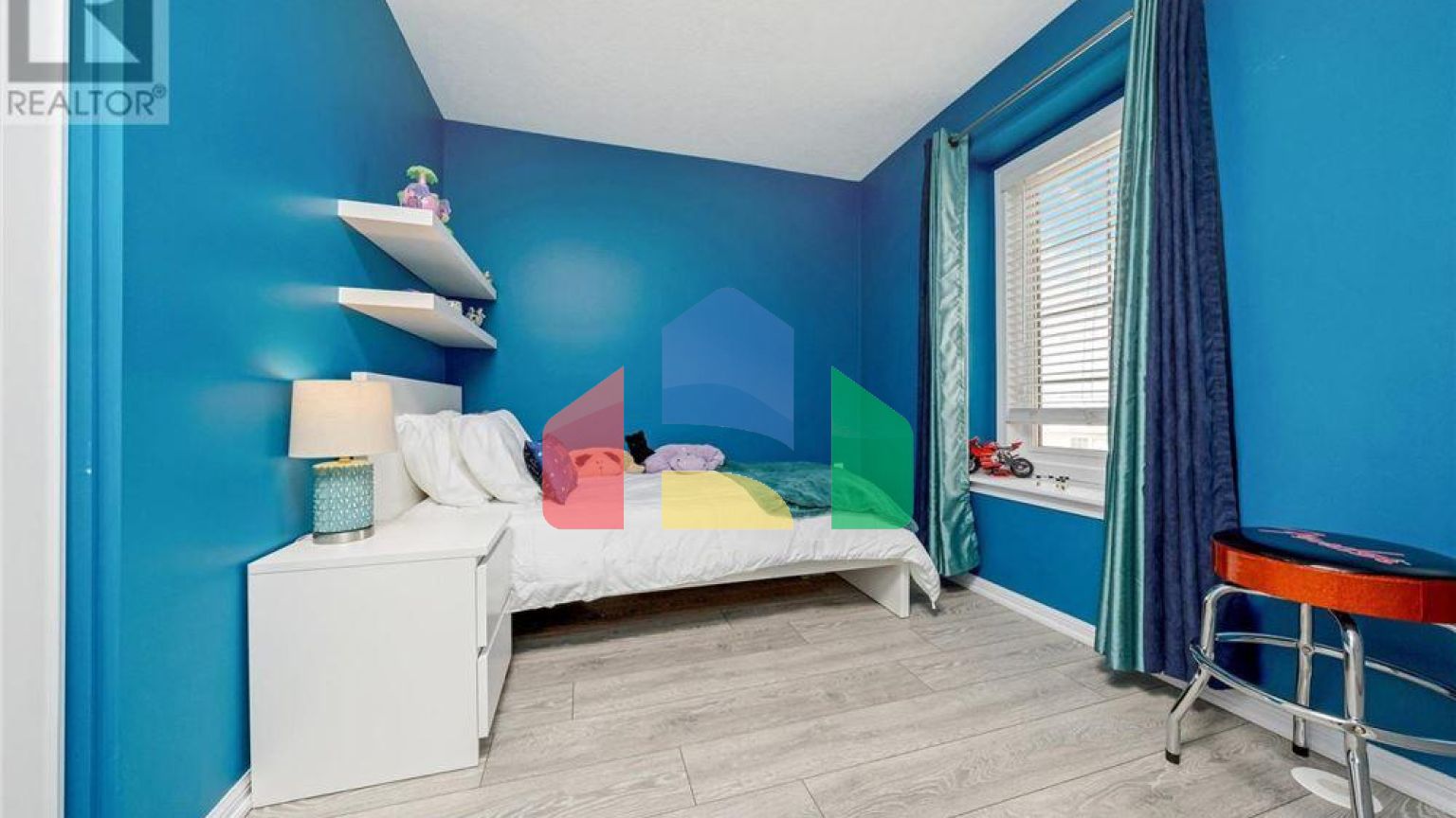 Residential - Single Family Home - Cambridge, Canada - Canada