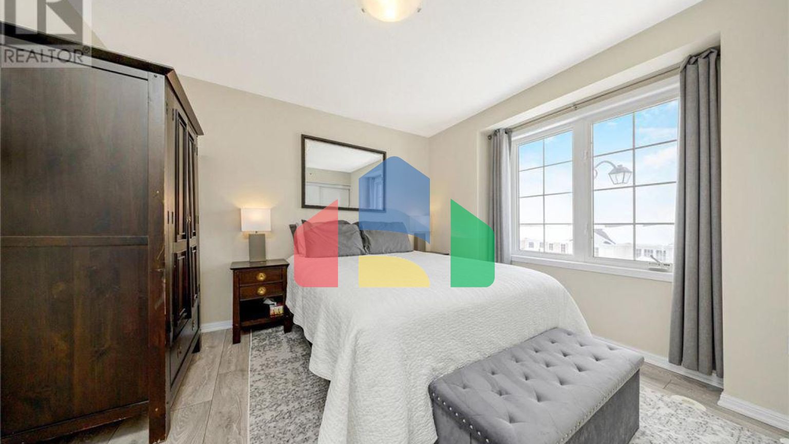 Residential - Single Family Home - Cambridge, Canada - Canada